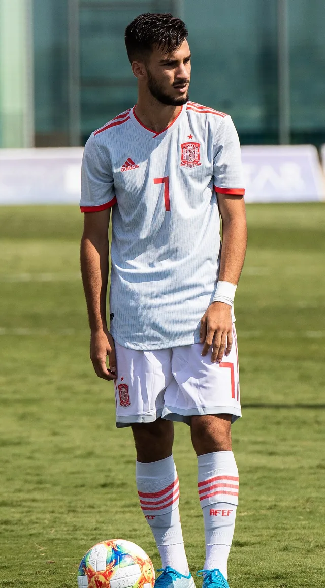 Алекс Баэна