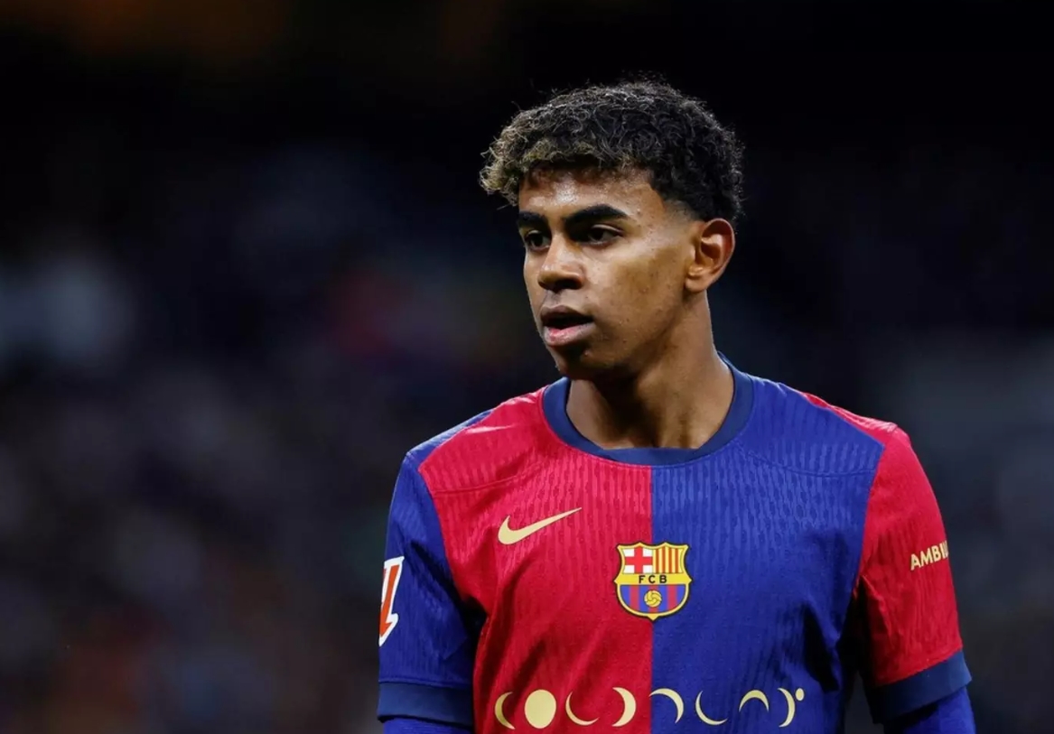 Ламин Ямал одержал 100 побед за "Барселону" в 18 лет