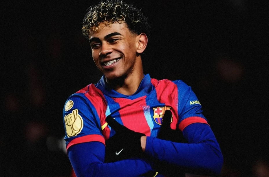 Ламин Ямал выиграл 100 матчей за "Барселону" в 18 лет